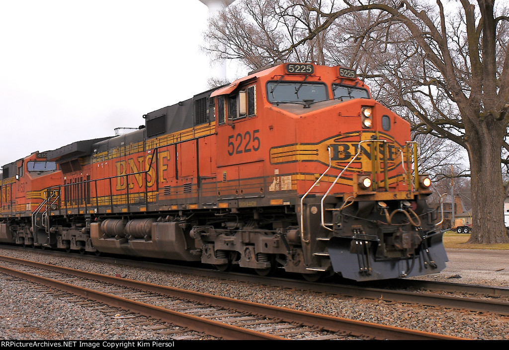 BNSF 5225